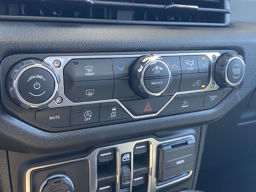 New 2026 Jeep Gladiator Sport AWD/4WD image 45