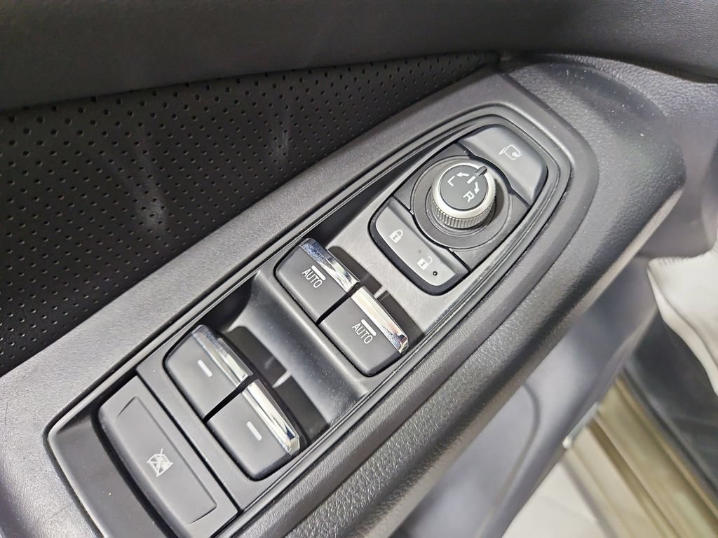 Certified 2025 Subaru Ascent Bronze Edition AWD/4WD image 13
