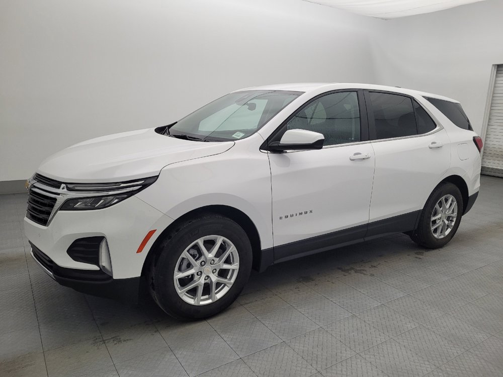 Used 2024 Chevrolet Equinox LT image 2