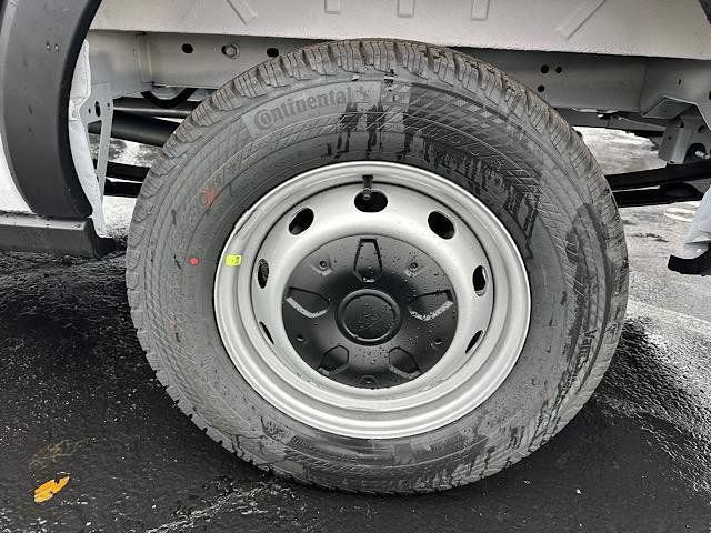 New 2026 Ford Transit 150 148 Medium Roof RWD image 17