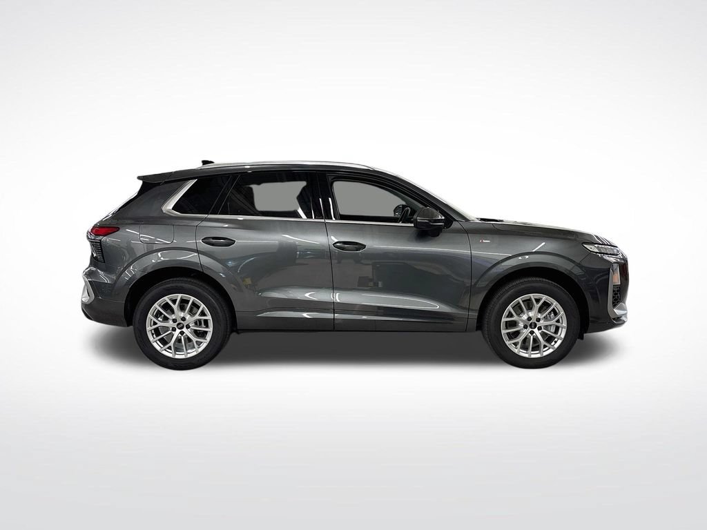 New 2026 Audi Q3 quattro 2.0T AWD/4WD image 6
