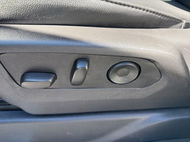 Used 2025 GMC Sierra 1500 SLT image 14