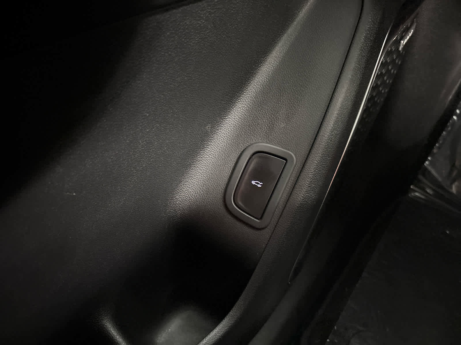 Used 2025 Buick Enclave Sport Touring w/ Power Package FWD image 32