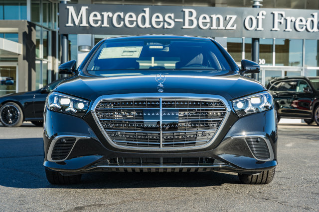 New 2027 Mercedes-Benz S 580 4MATIC Sedan image 2