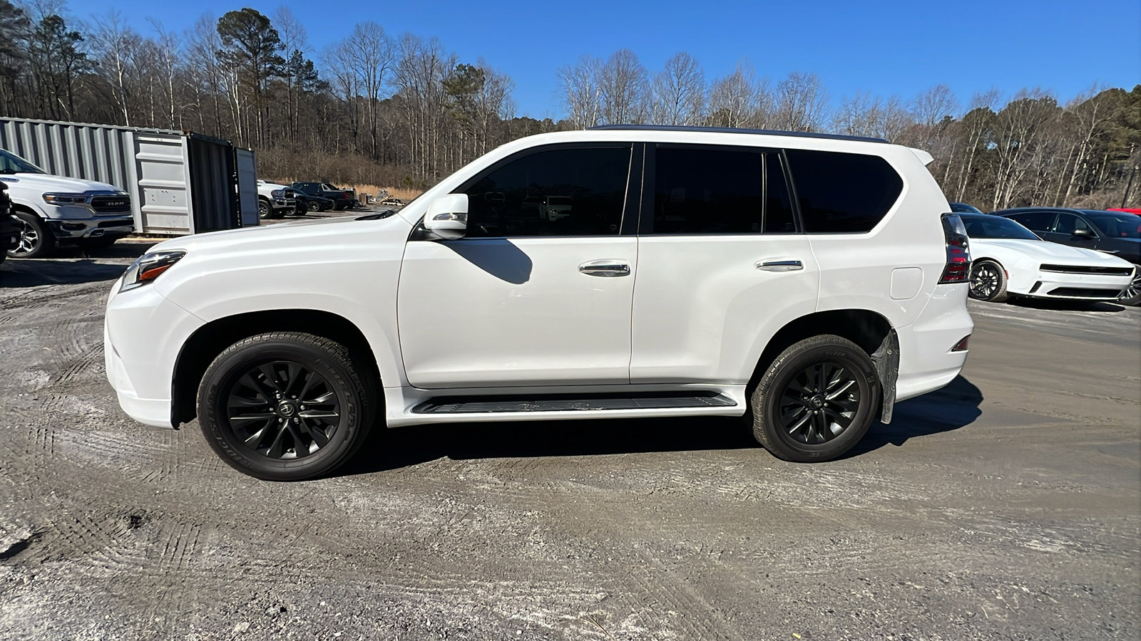 Used 2020 Lexus GX 460 Premium w/ Premium Package image 11