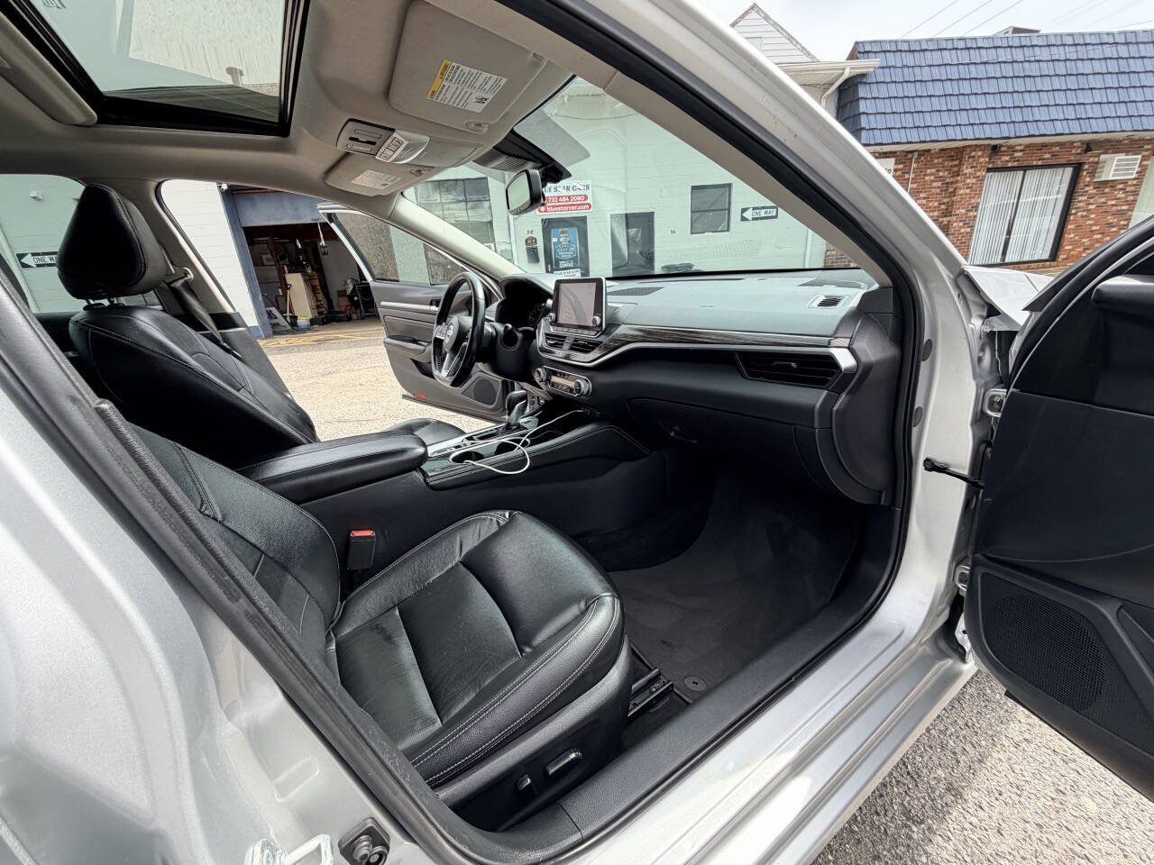 Used 2020 Nissan Altima 2.5 SL FWD image 52