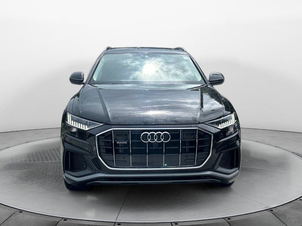 Used 2023 Audi Q8 Premium Plus AWD/4WD image 2