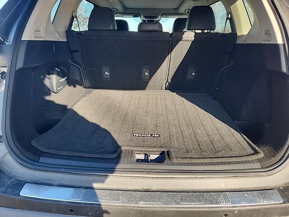 Certified 2023 Nissan Rogue SV w/ SV Premium B Package image 8