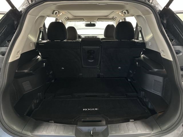 Used 2015 Nissan Rogue SV w/ SV Premium Package image 26