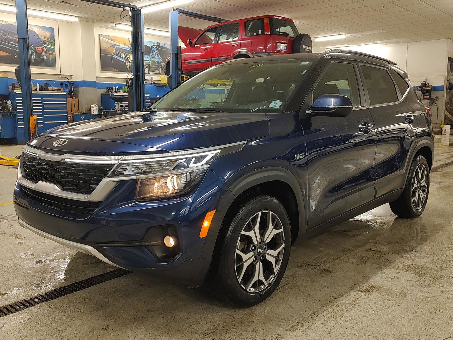 Used 2021 Kia Seltos EX image 26