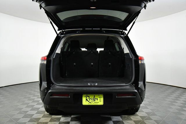 Used 2024 Nissan Pathfinder SV image 26