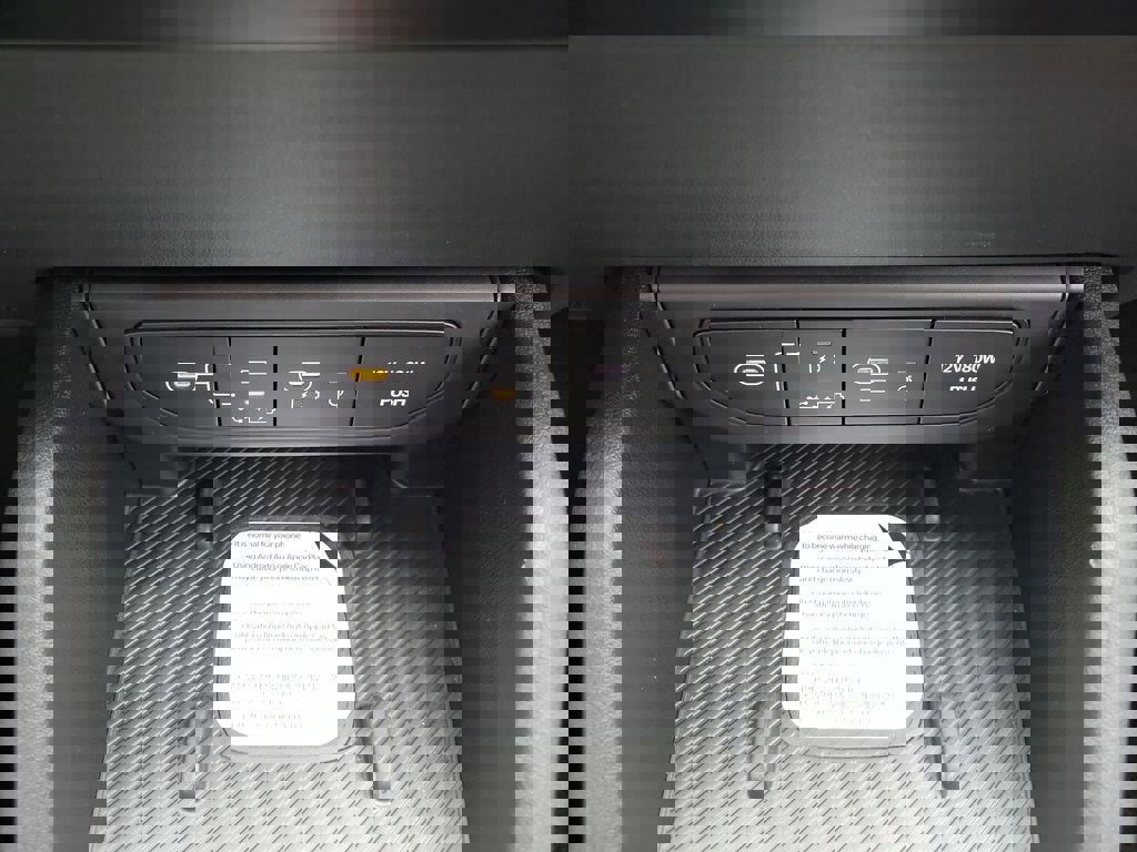 New 2026 Kia K4 EX image 32