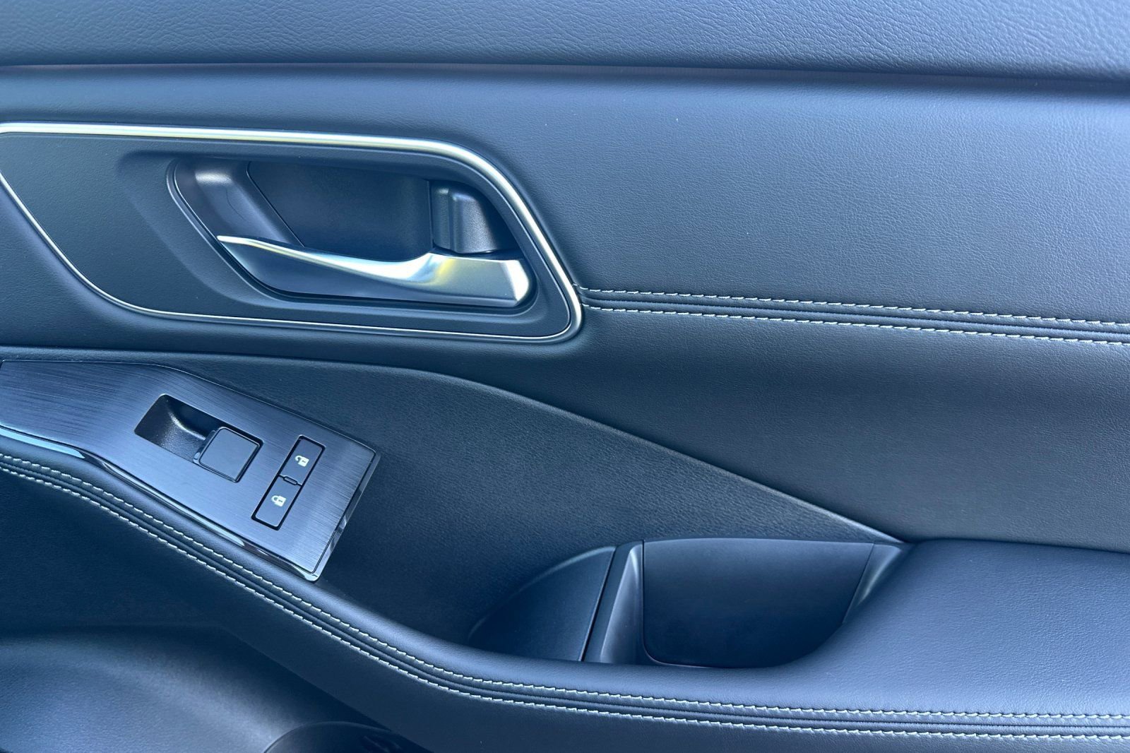 New 2026 Nissan Rogue Platinum image 21