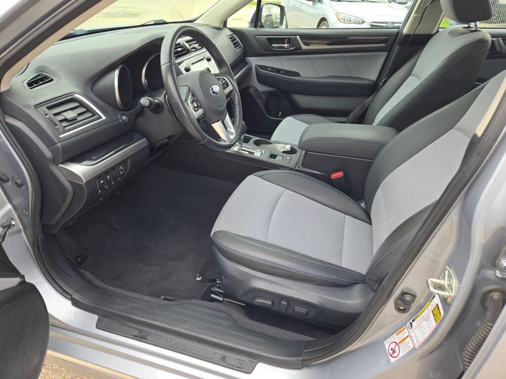 Used 2017 Subaru Legacy 2.5i Sport AWD/4WD image 20