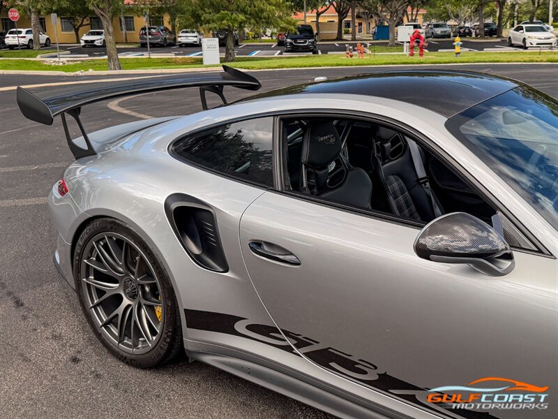Used 2019 Porsche 911 GT3 RS w/ Weissach Package RWD image 66