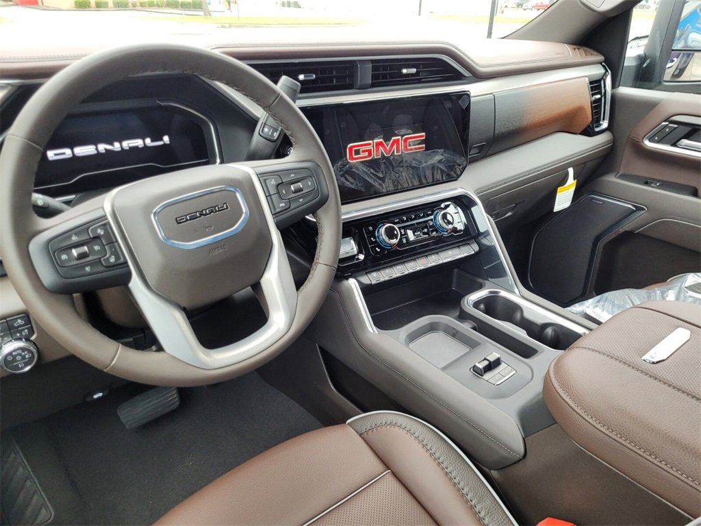New 2025 GMC Sierra 3500 Denali w/ Denali Reserve Package image 5