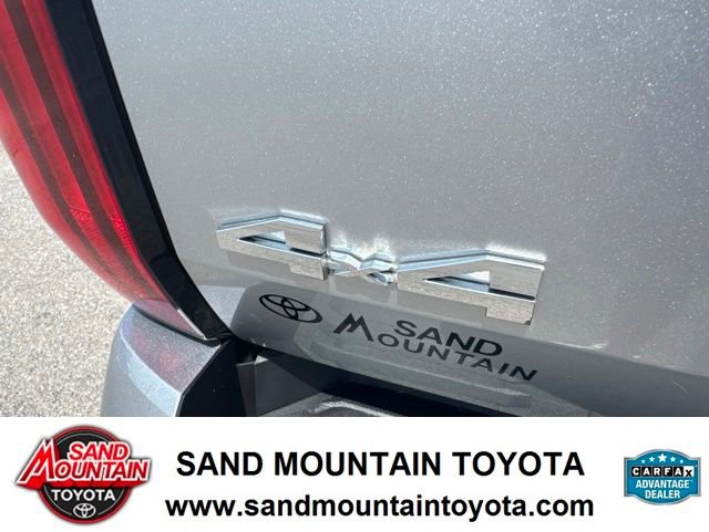 Used 2024 Toyota Tundra Limited AWD/4WD image 10
