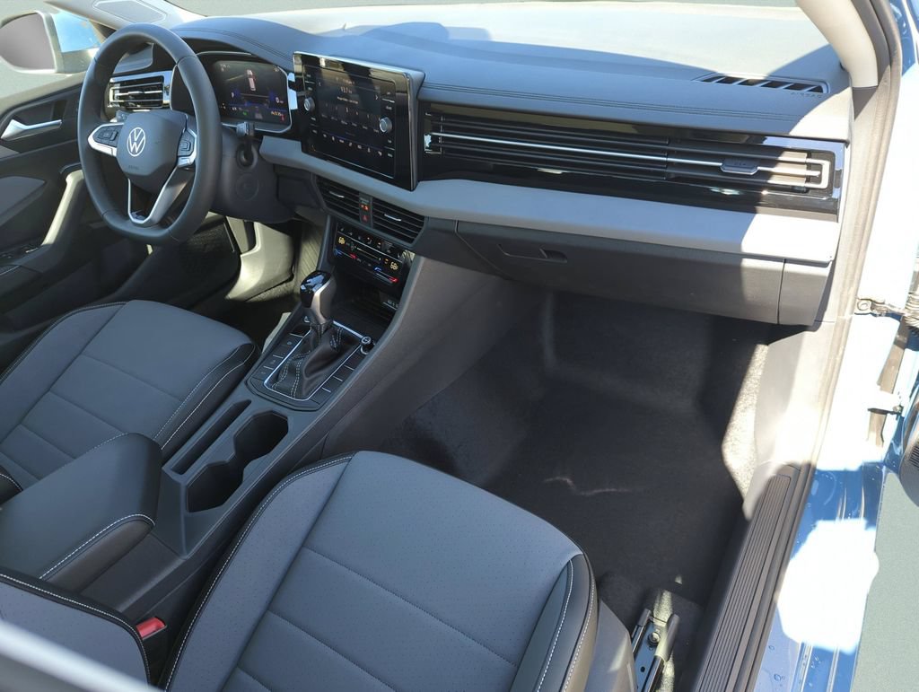 New 2026 Volkswagen Jetta SE FWD image 18