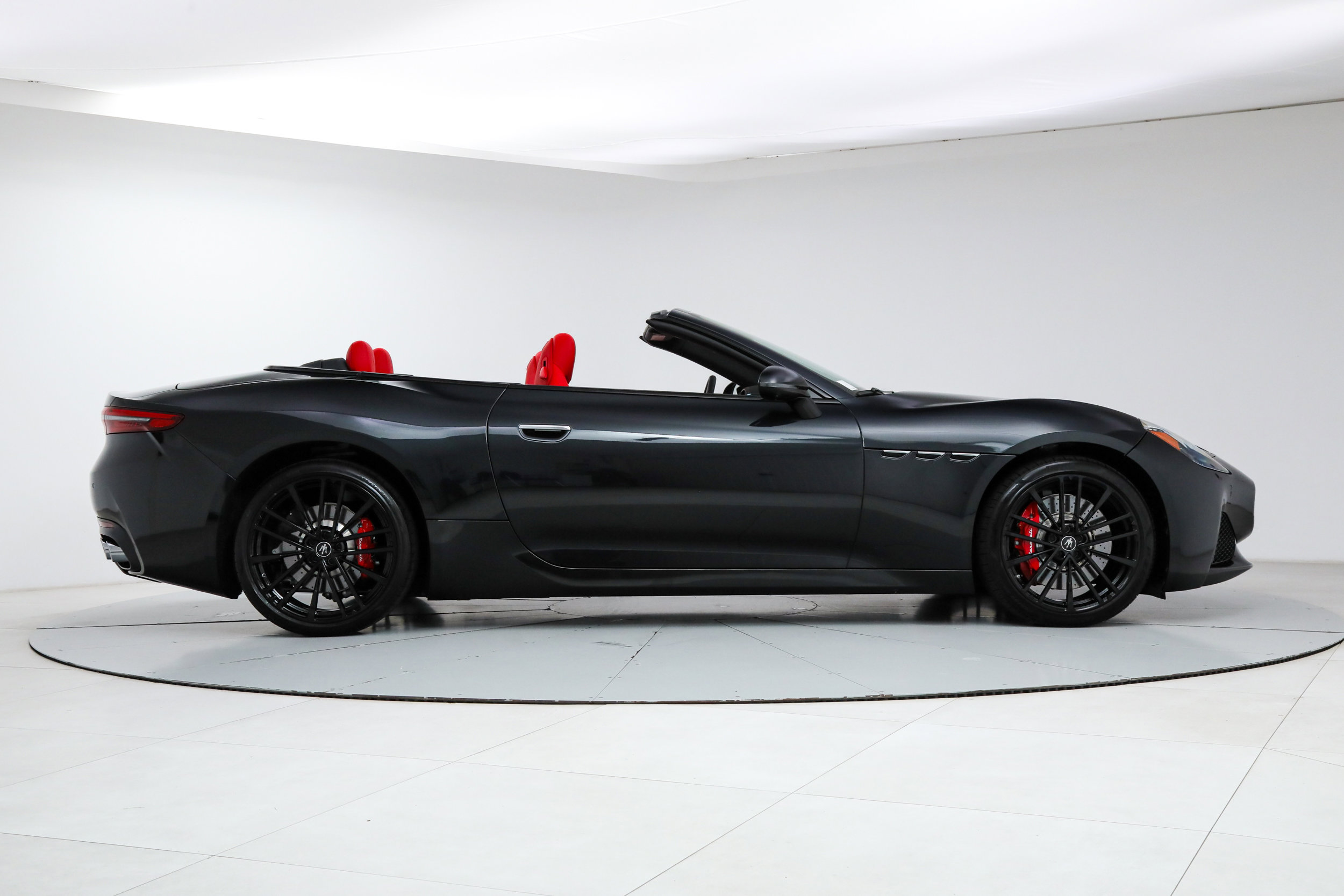 New 2026 Maserati GranCabrio Modena AWD/4WD image 8