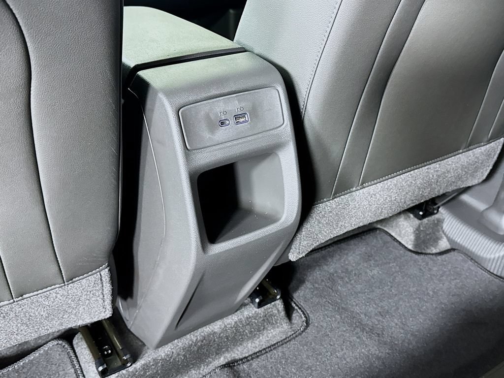 New 2026 Chevrolet Trax LT w/ Midnight Edition FWD image 25