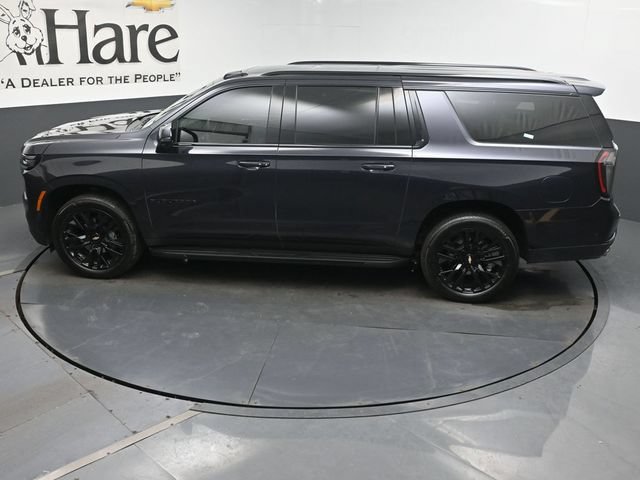 Certified 2026 Chevrolet Suburban RST w/ RST Capability Package AWD/4WD image 46