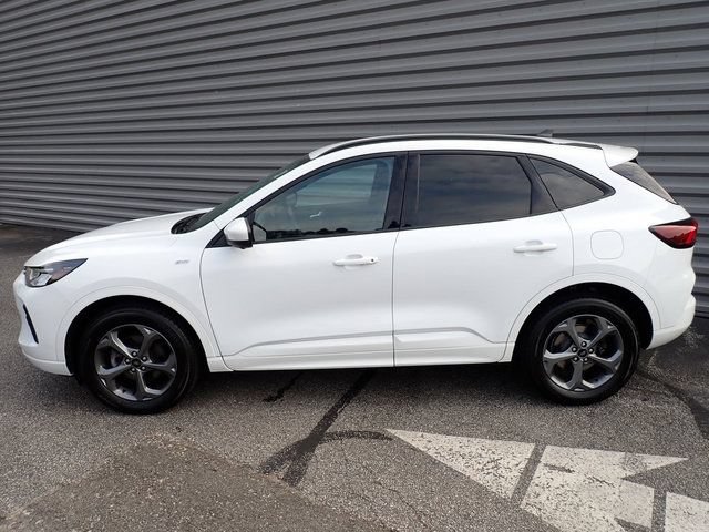 Used 2023 Ford Escape ST-Line Select w/ Tech Pack #2 AWD/4WD image 2