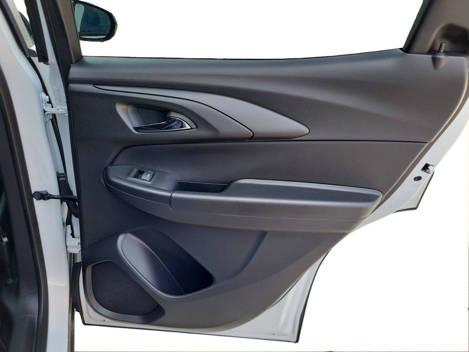 Used 2025 Chevrolet TrailBlazer ACTIV w/ Driver Confidence Package FWD image 19