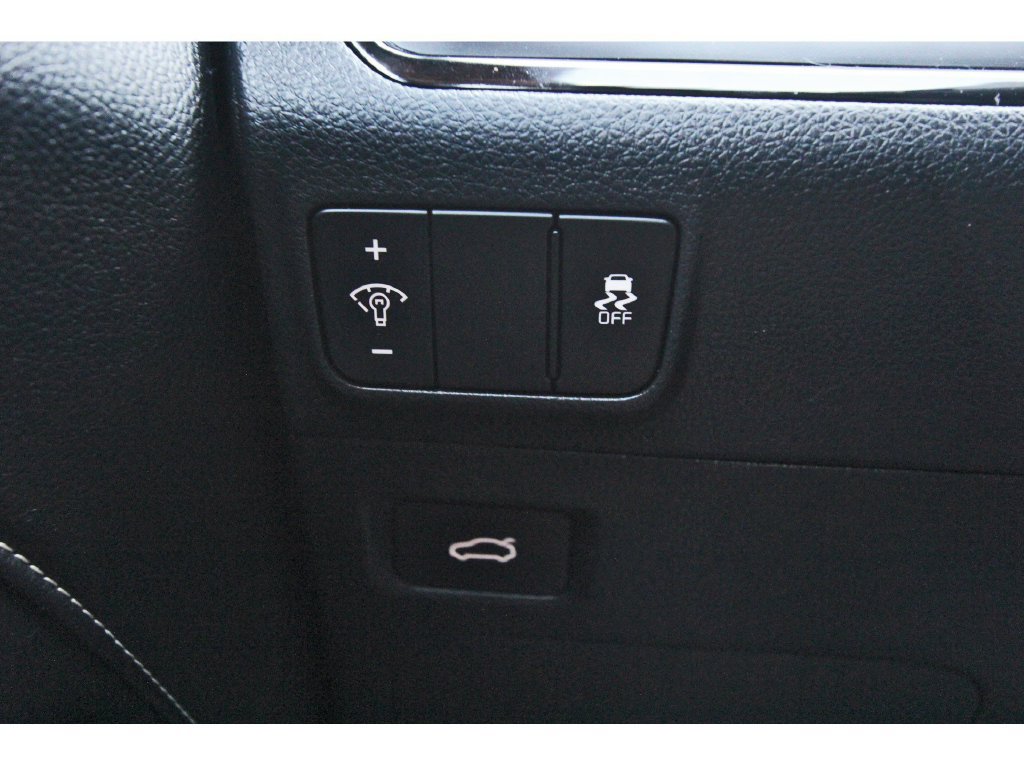 Used 2025 Kia K5 GT-Line w/ GT-Line Premium Package FWD image 22