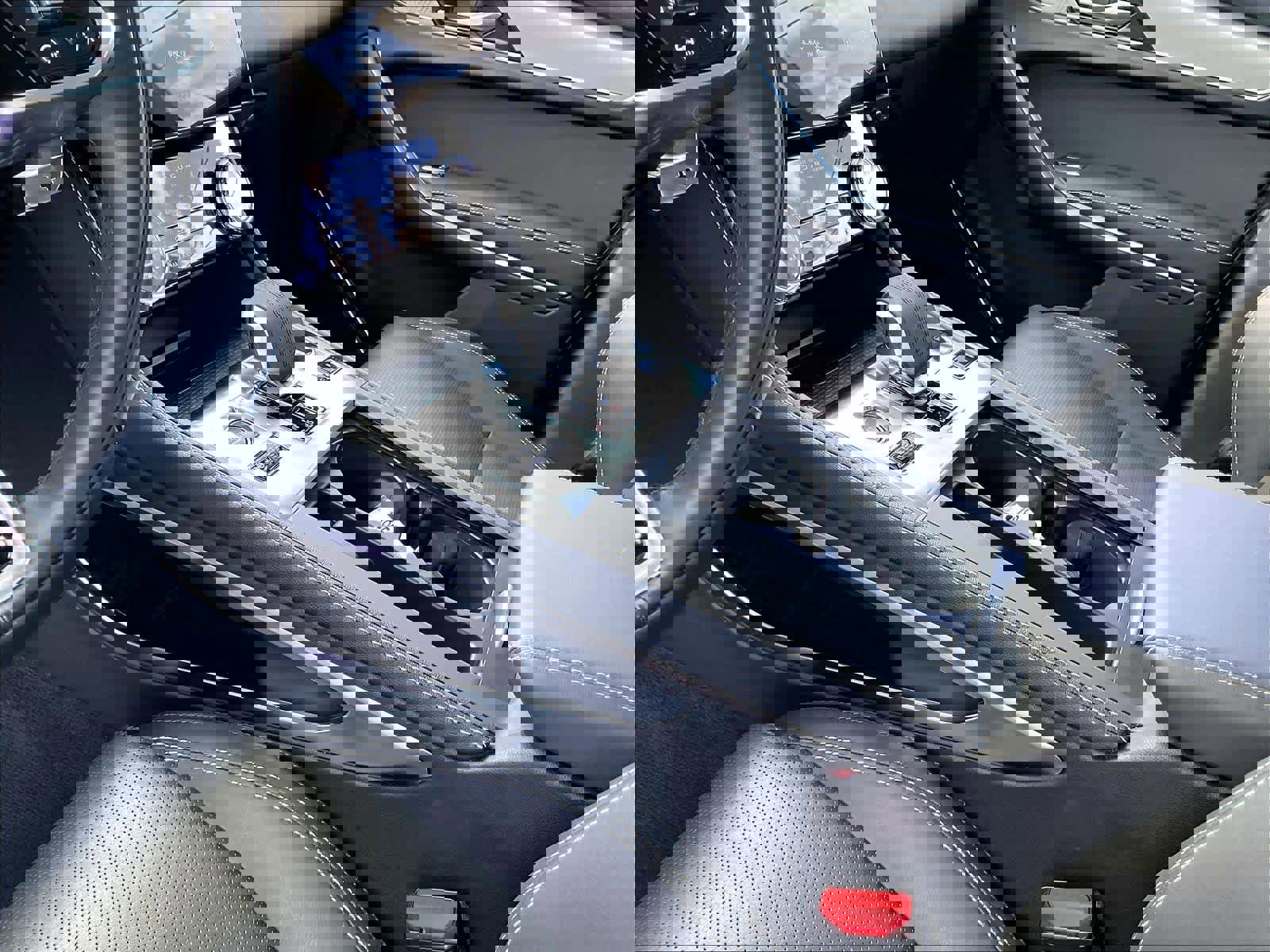 Used 2025 Jaguar F-PACE R-Dynamic S image 19