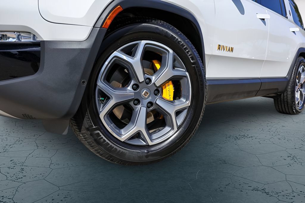 Used 2024 Rivian R1S Adventure Quad AWD/4WD image 4