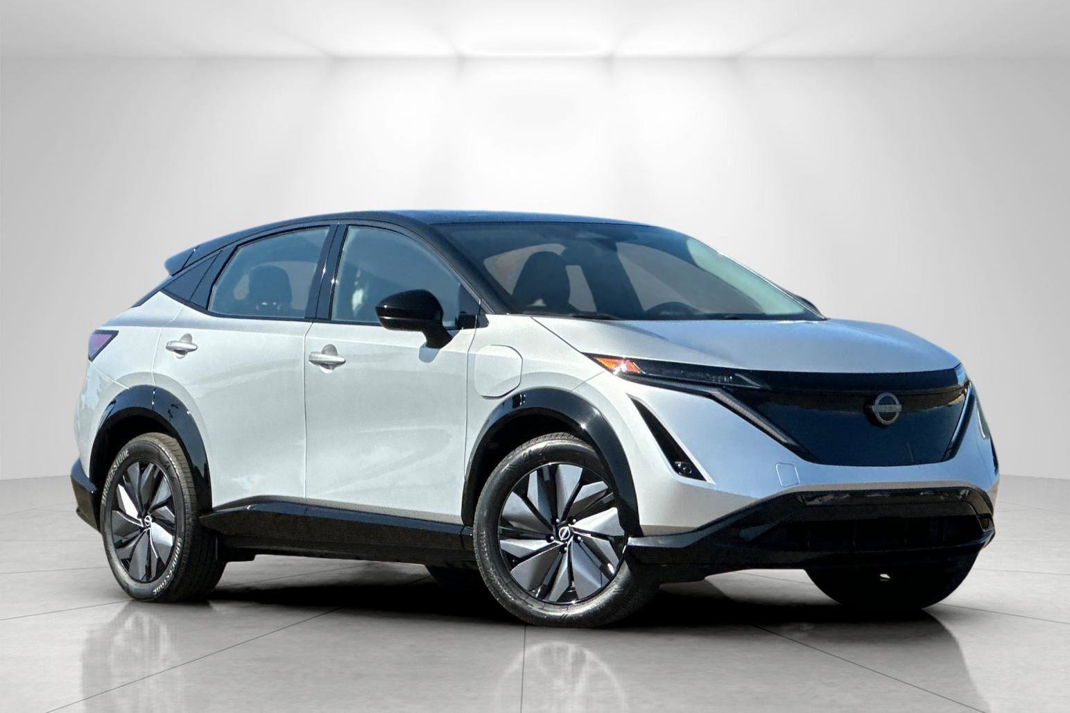 Used 2023 Nissan Ariya AWD image 1