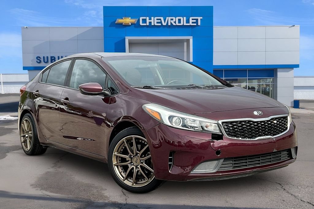 Used 2017 Kia Forte LX FWD image 2