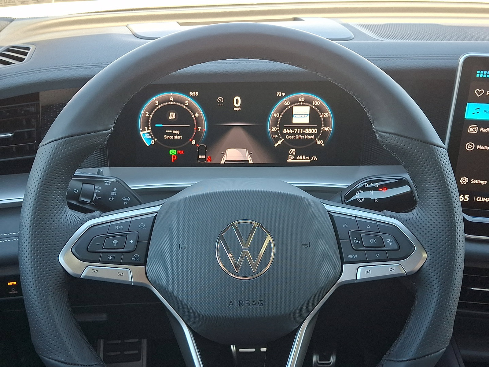 New 2025 Volkswagen Tiguan SE R-Line image 10