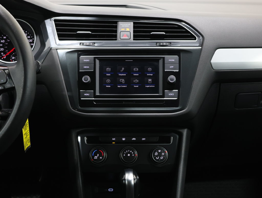 Used 2020 Volkswagen Tiguan S FWD image 19