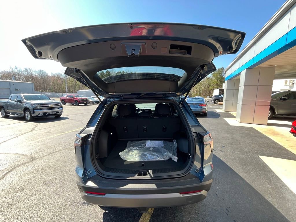 New 2026 Chevrolet Equinox LT FWD image 11