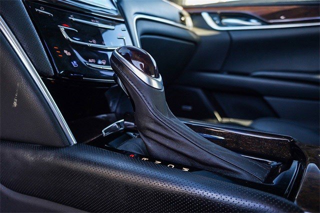 Used 2013 Cadillac XTS Luxury w/ Driver Awareness Package image 25