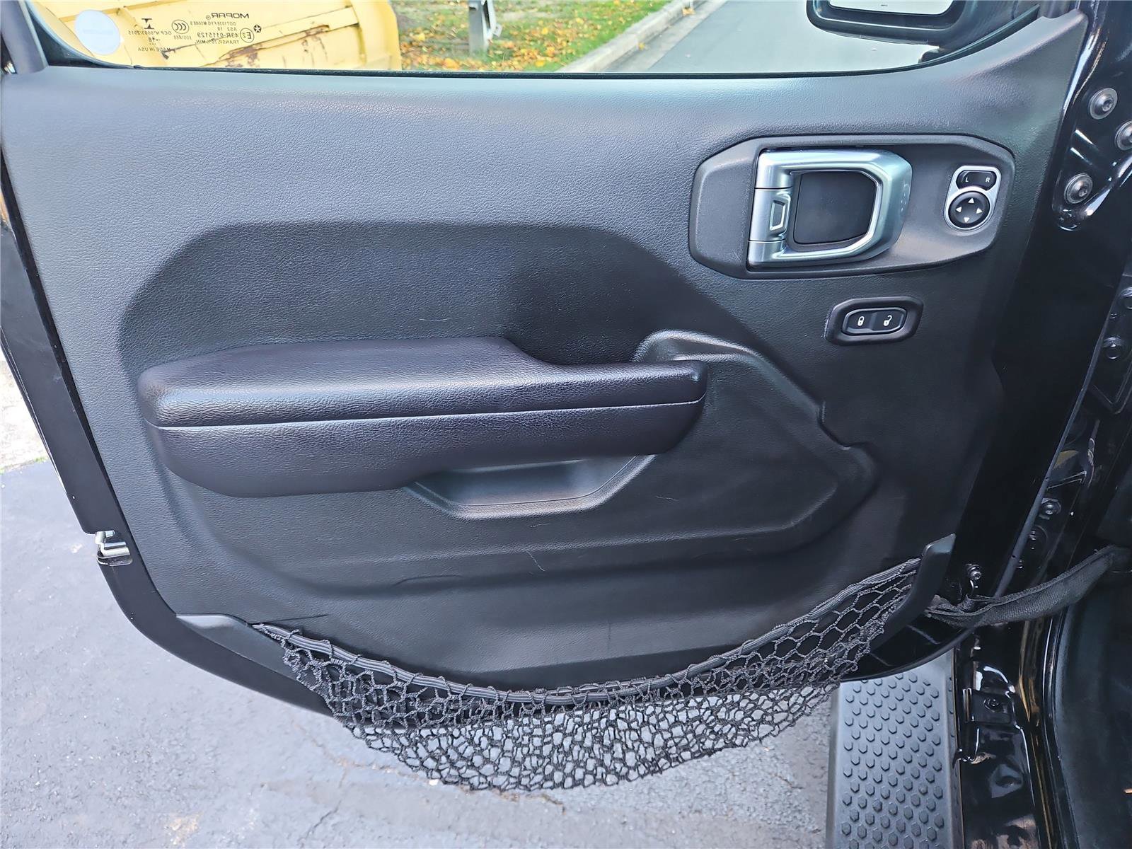 Used 2018 Jeep Wrangler Unlimited Sport S image 13