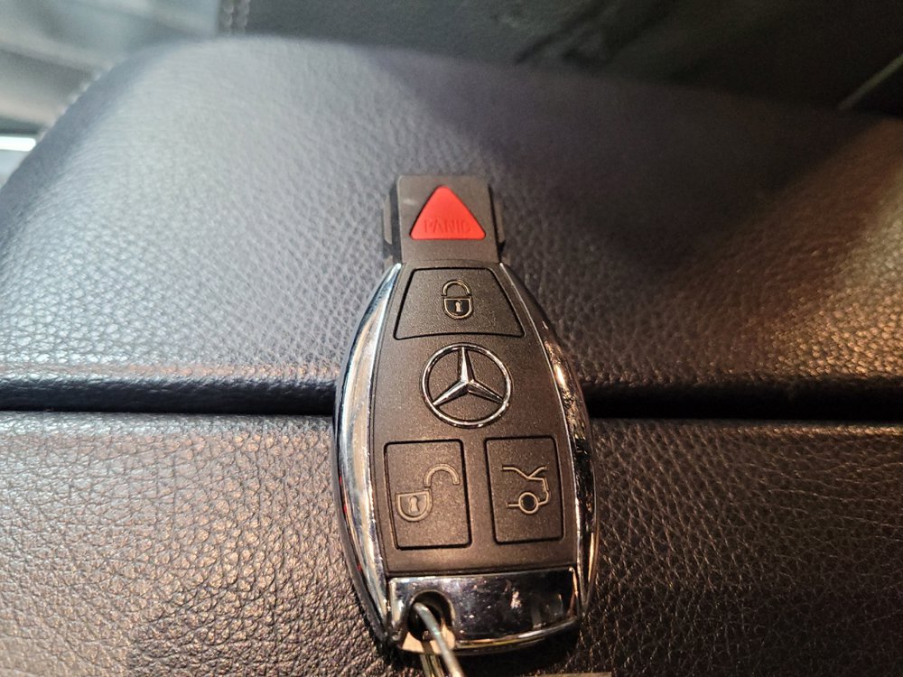 Used 2018 Mercedes-Benz GLE 350 w/ Premium 1 Package image 32