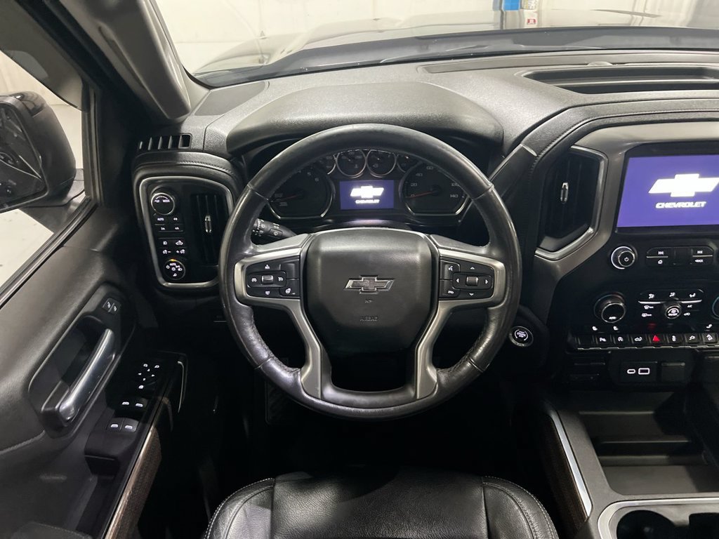 Used 2020 Chevrolet Silverado 1500 LT Trail Boss AWD/4WD image 11