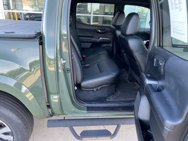 Used 2021 Toyota Tacoma Limited AWD/4WD image 32