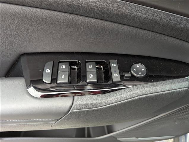 Used 2025 Kia Sportage EX image 10