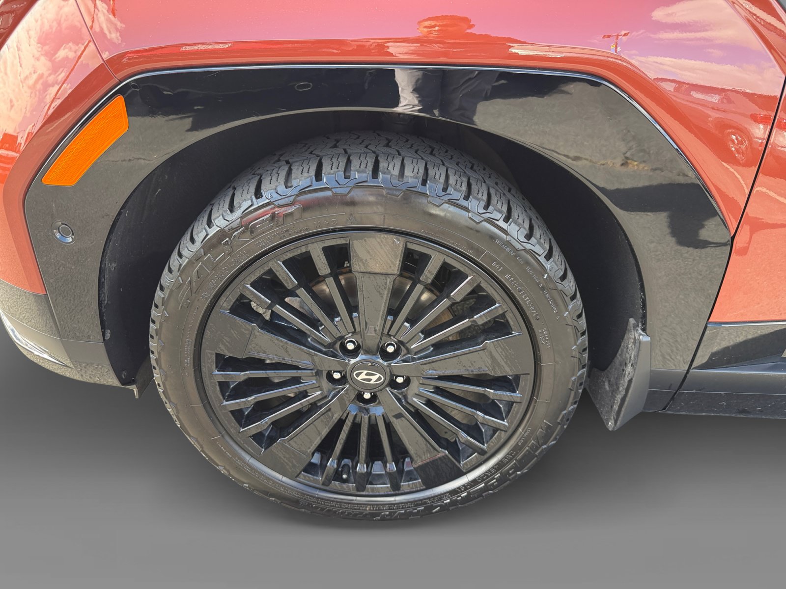 Certified 2025 Hyundai Santa Fe Calligraphy AWD/4WD image 9