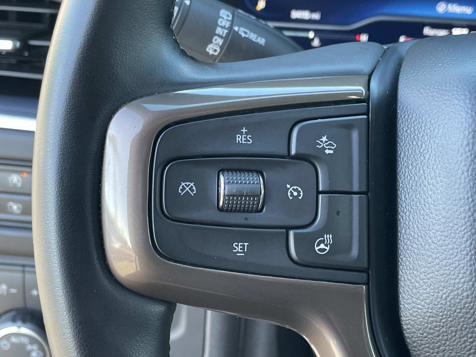 Used 2023 Chevrolet Tahoe High Country image 8