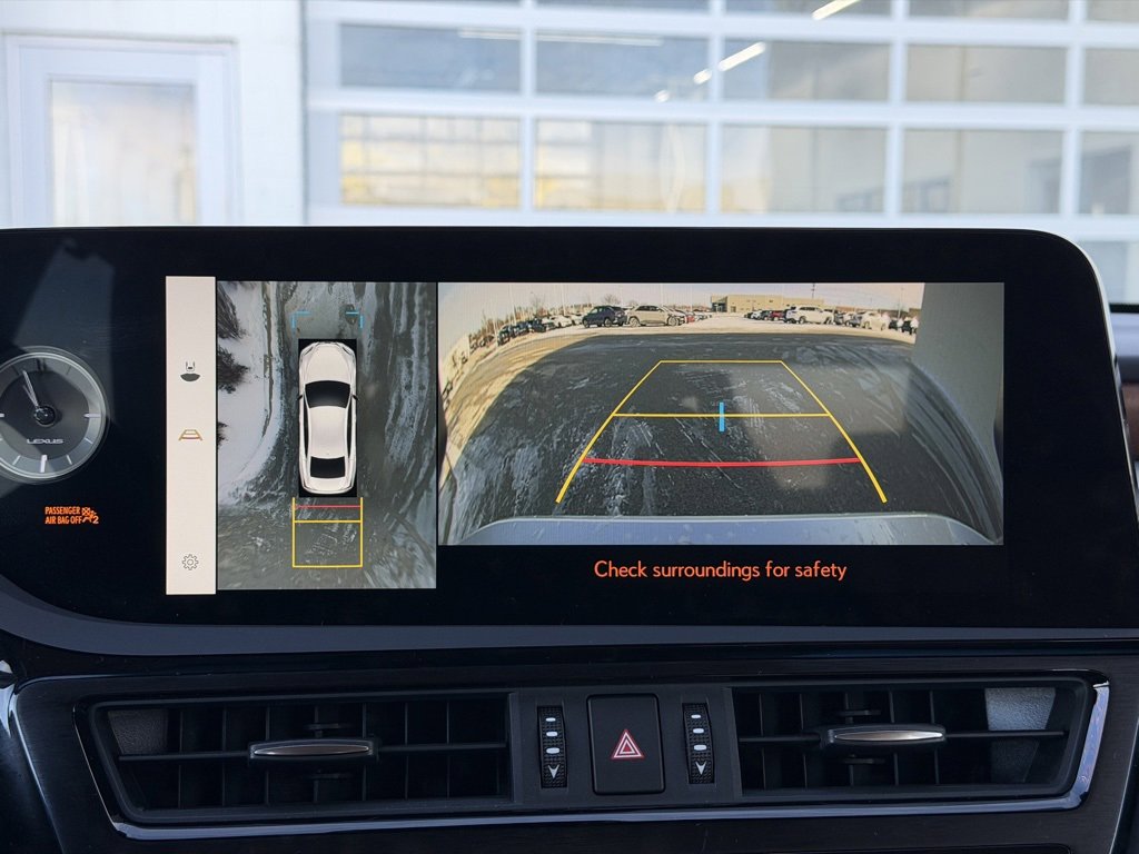 Used 2023 Lexus ES 350 Ultra Luxury image 32