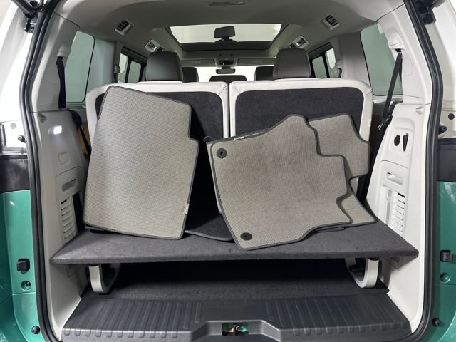 Used 2025 Volkswagen ID. Buzz 1st Edition image 27