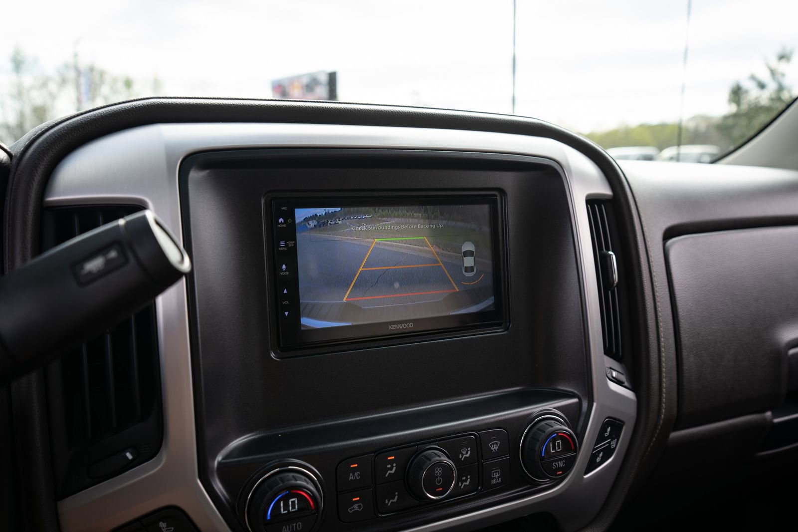 Used 2015 GMC Sierra 1500 SLT w/ Driver Alert Package AWD/4WD image 25