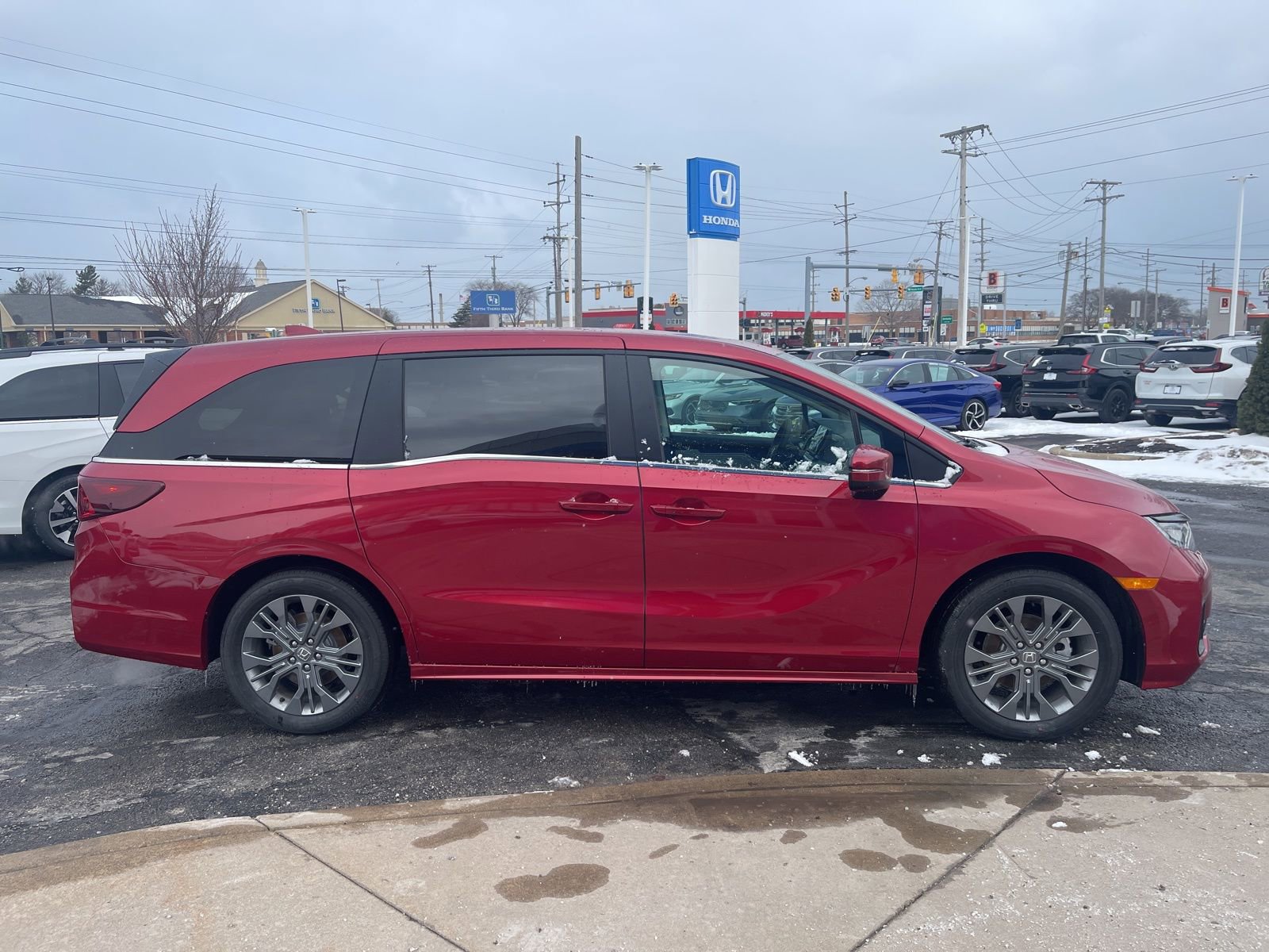 New 2026 Honda Odyssey Touring image 5