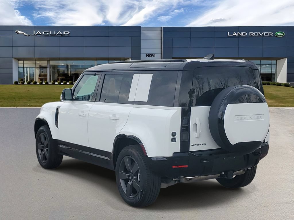 Used 2026 Land Rover Defender 110 X-Dynamic SE AWD/4WD image 4
