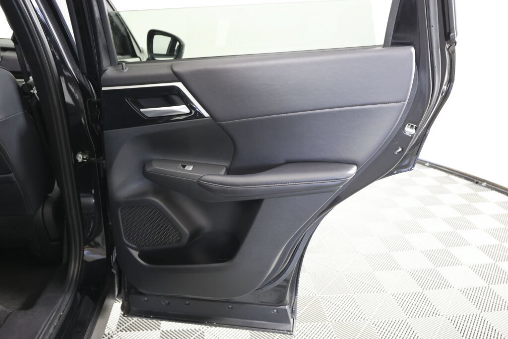 Used 2024 Mitsubishi Outlander SE AWD/4WD image 22