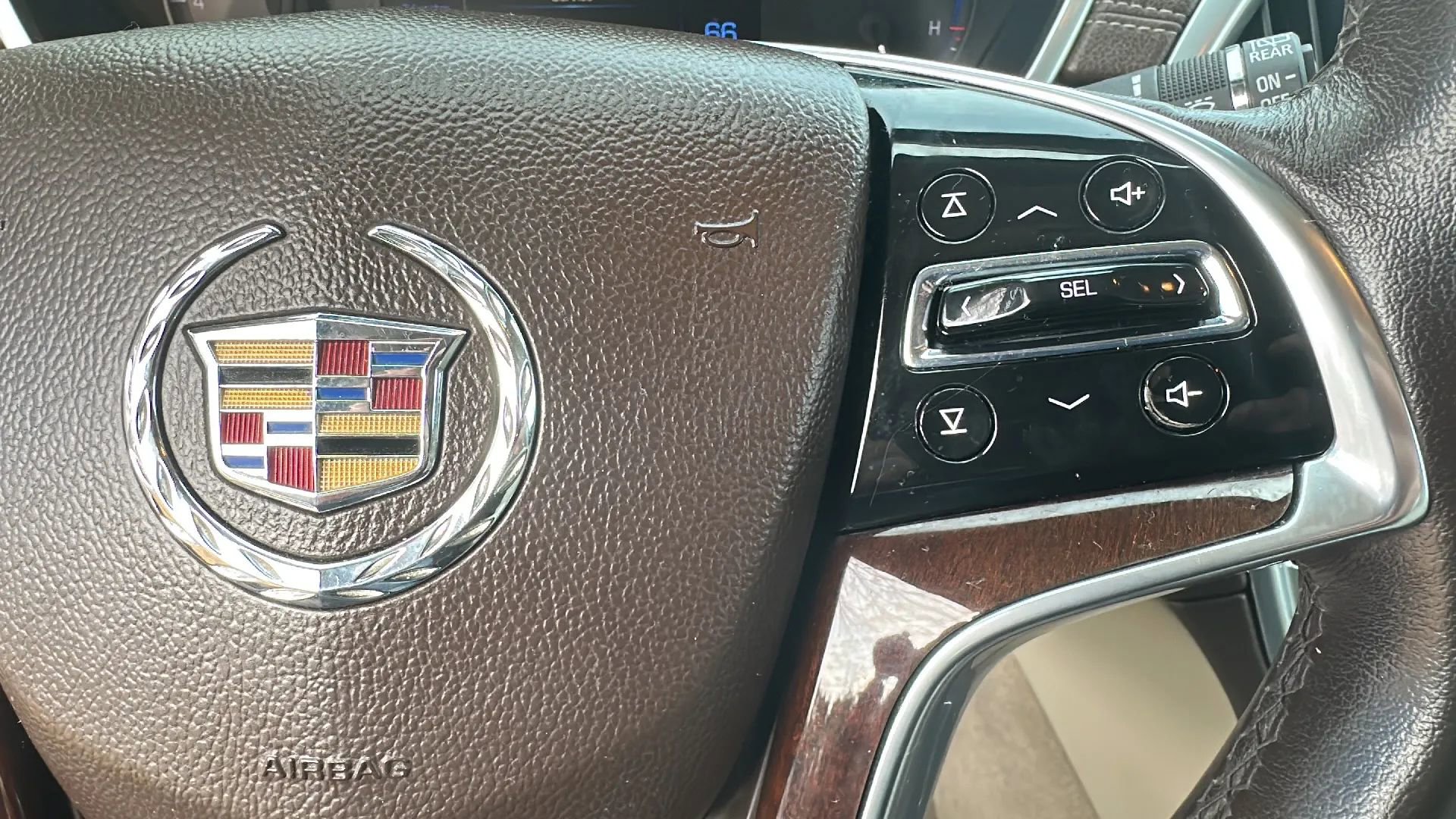 Used 2014 Cadillac SRX Performance w/ Driver Awareness Package image 34